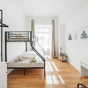 Modern , Viena Austria